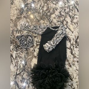 Beautiful black and white newborn outfit with headband!